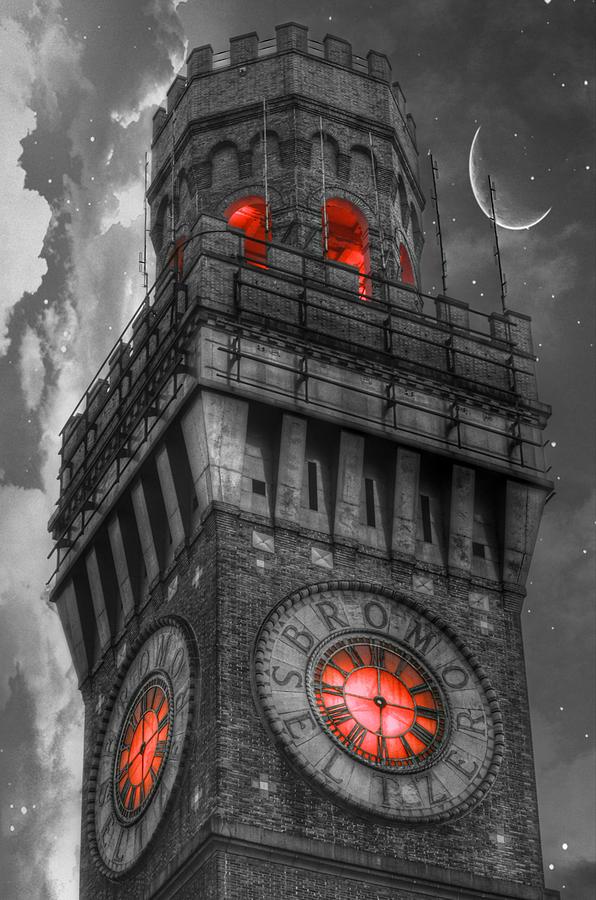 Bromo Seltzer Tower Baltimore - Red Clock Photograph by Marianna Mills
