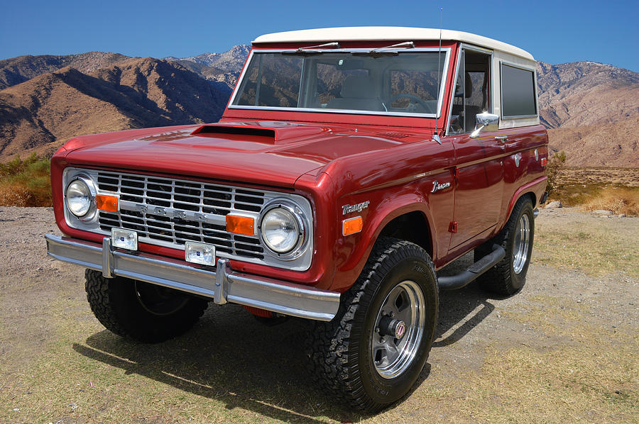 Ford bronco ranger