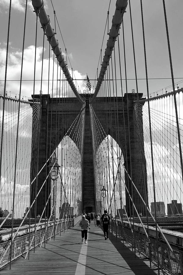 Brooklyn Bridge 01 BW - New York Photograph by Pamela Critchlow