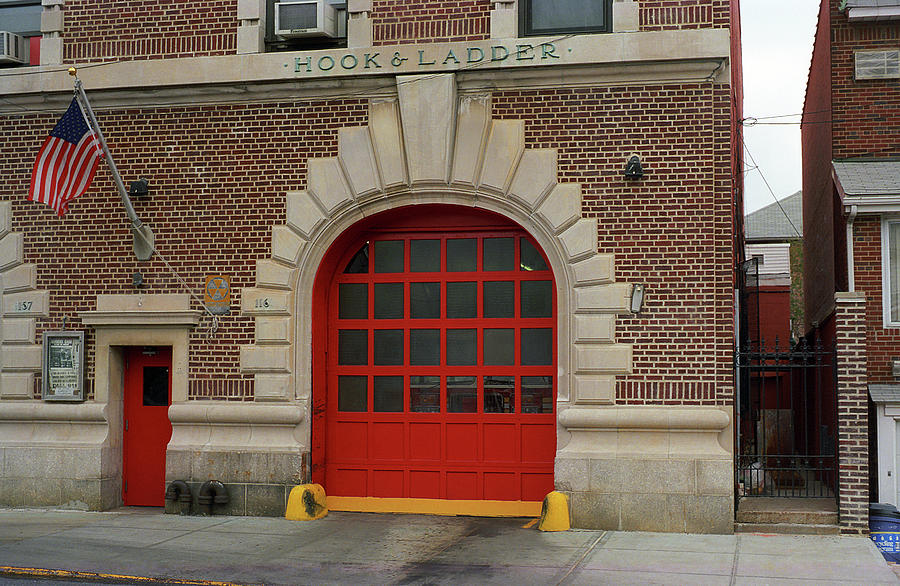 Brooklyn Firehouse 2001 Photograph by Frank Romeo