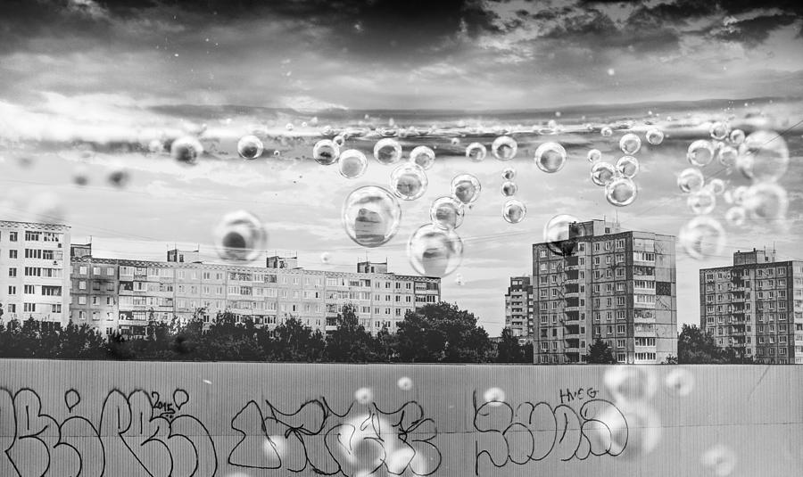 Bubbles And The City Photograph