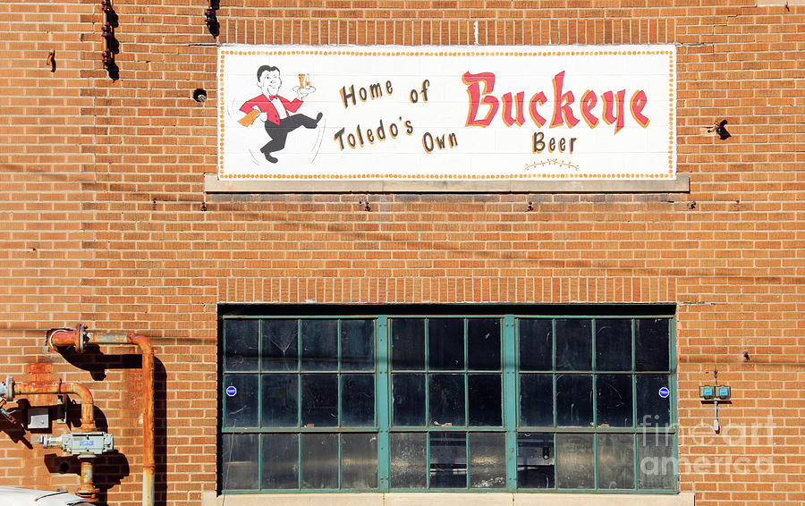 Buckeye Beer Sign 5608 Photograph by Jack Schultz