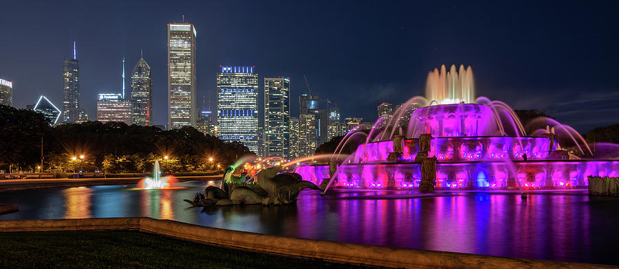 Buckingham Fountain Photograph by David Hart