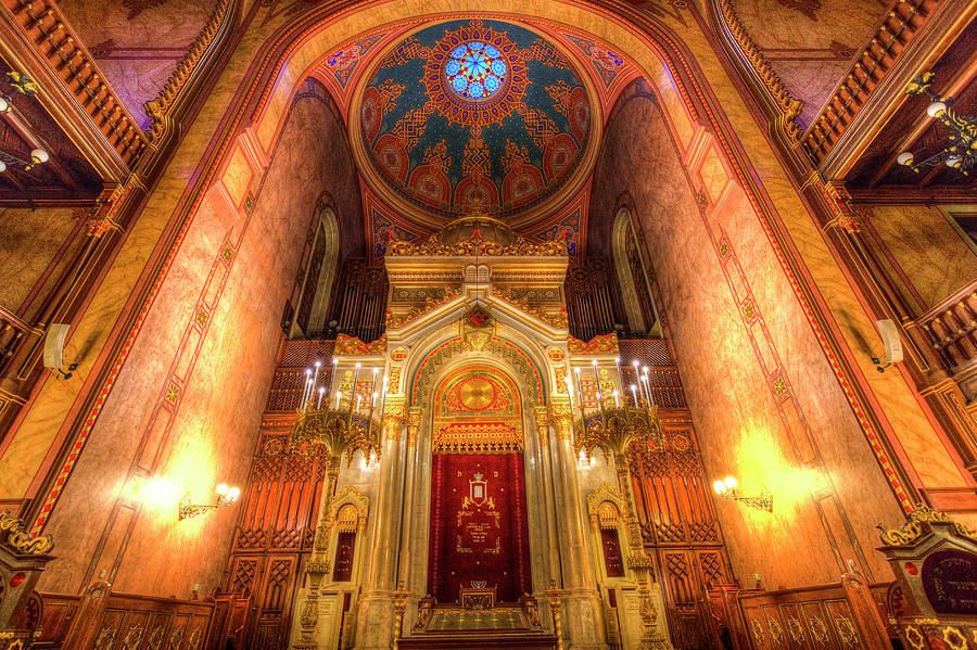 Budapest Synagogue  Photograph by David Pyatt