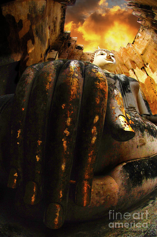 Buddha Phra Atchana Wat Sri Chum Thailand Photograph by Bob Christopher