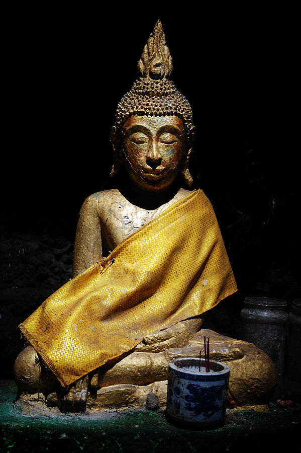 Buddha sculpture Photograph by Natapong Paopijit - Fine Art America