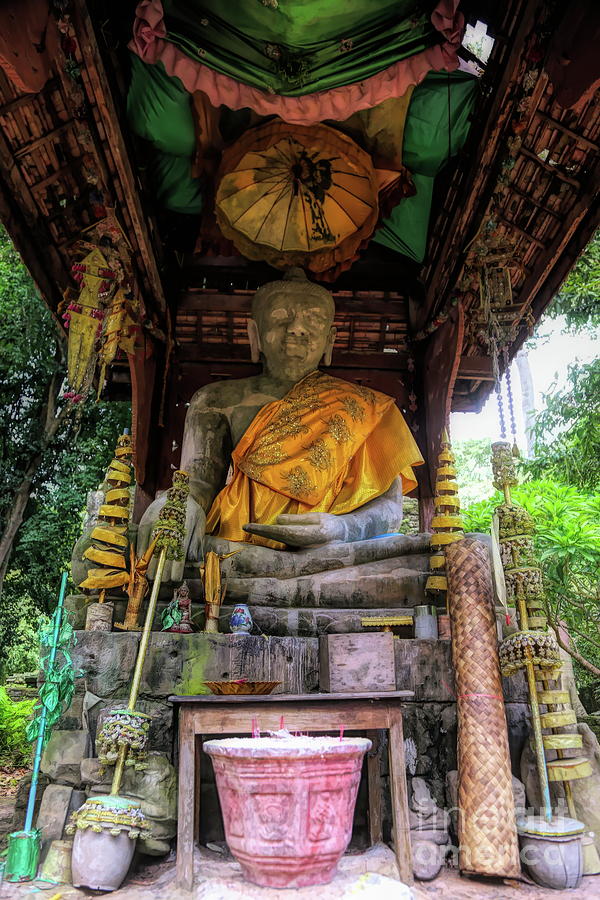 Buddha Photograph - Buddha Siem Reap Cambodia  by Chuck Kuhn