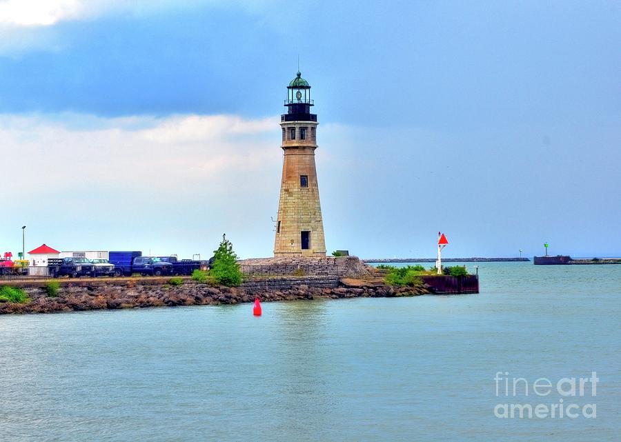 Abstract Photograph - Buffalo Lighthouse by Kathleen Struckle
