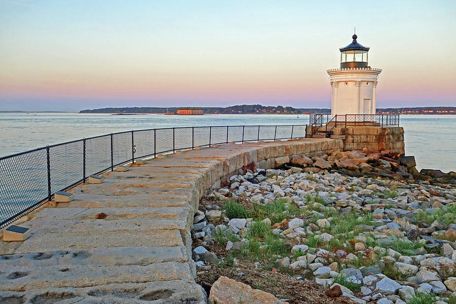 Bug Light at Sunset Portland Maine Photograph by Toby McGuire