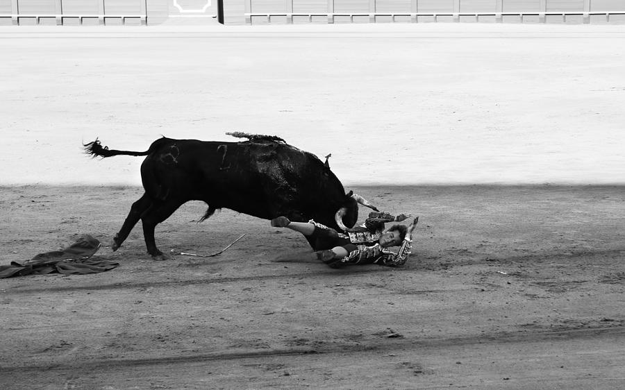 Bullfighting 27b Photograph by Andrew Fare