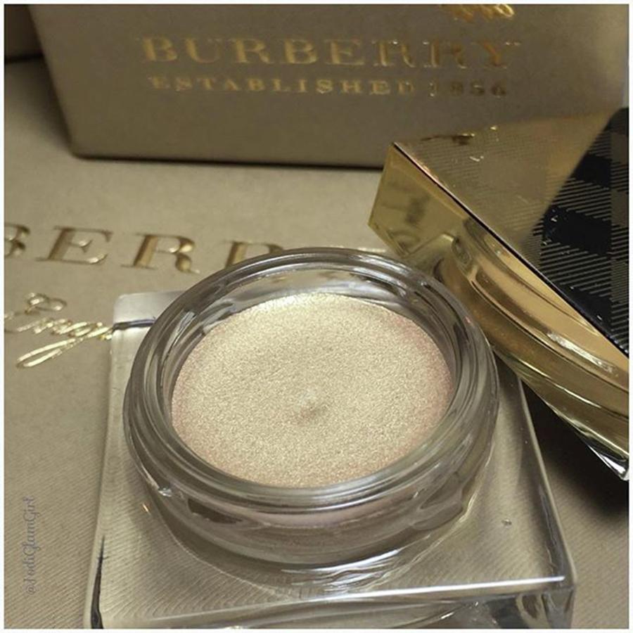 Burberry gold touch eye shop lip and cheek illuminator