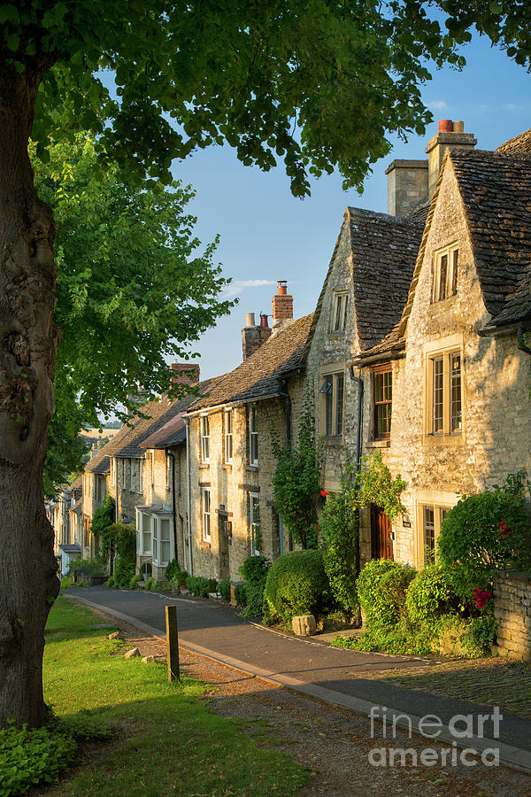 Burford - Cotswolds Photograph by Brian Jannsen
