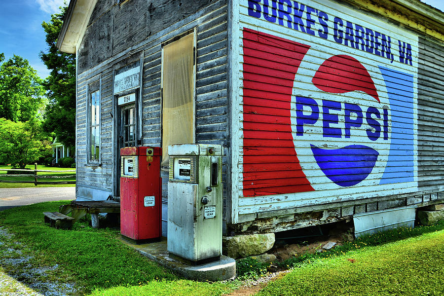 Virginia Photograph - Burkes Garden General Store by Ben Prepelka