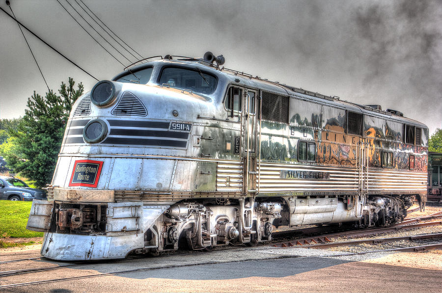 Train Photograph - Burlington Silver Pilot 2 by Robert Storost