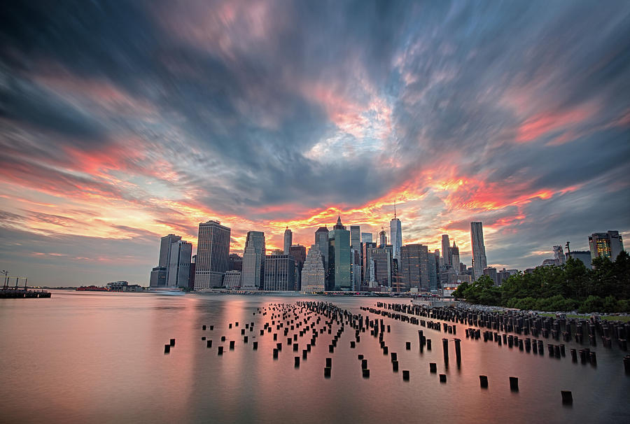 Burning Sunset over Manhattan Photograph by Raf Winterpacht