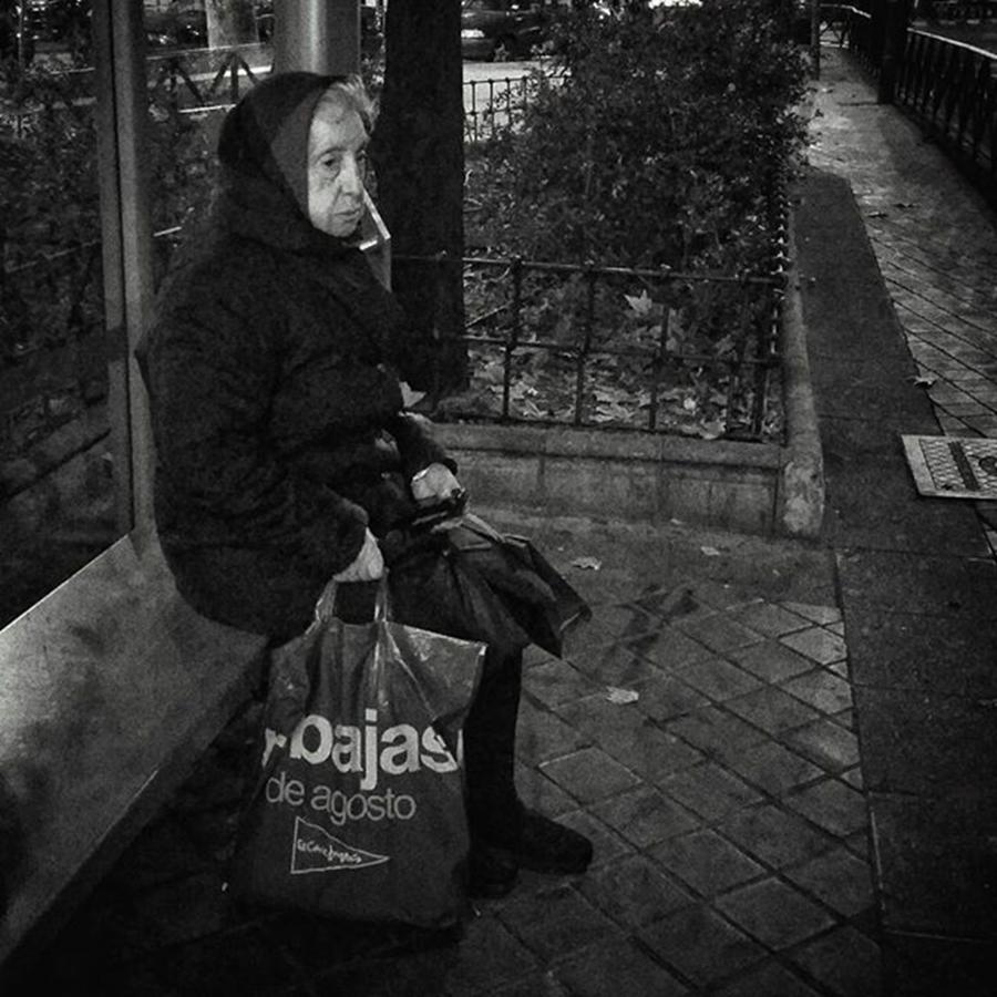 City Photograph - Bus Stop Lady
#streetphotography by Rafa Rivas