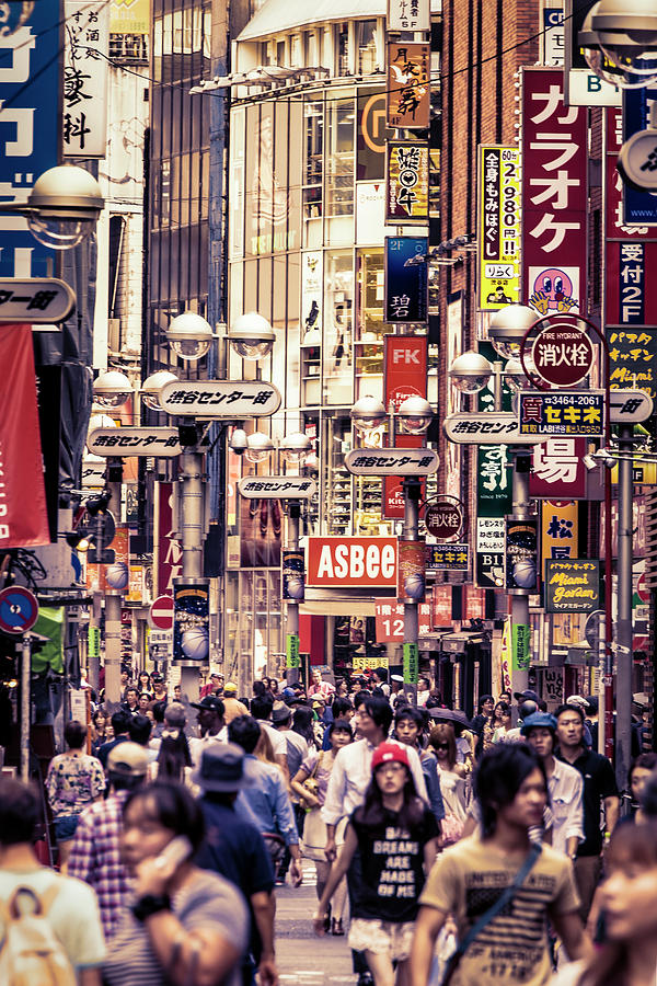 Busy streets of Tokyo Photograph by Ponte Ryuurui