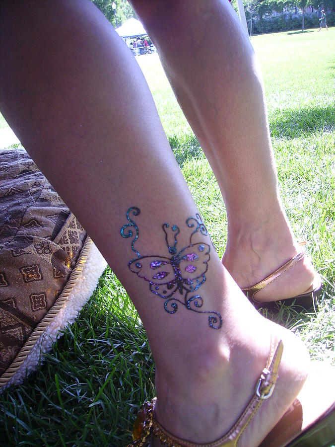 henna designs butterfly