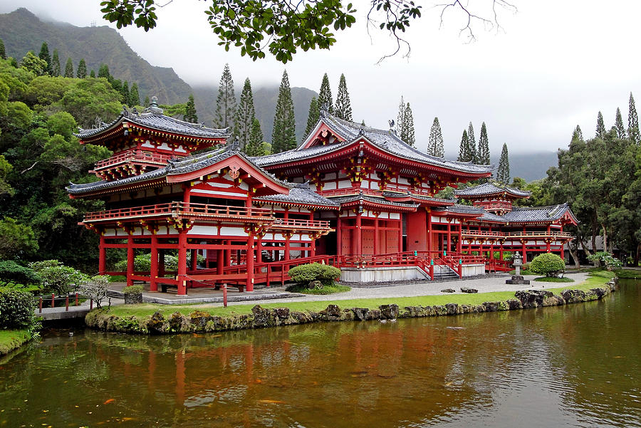 Byodo-in Temple Oahu Photograph
