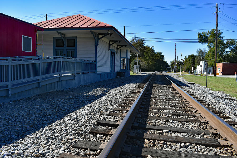 Byron Georgia Train Depot Photograph by DB Hayes