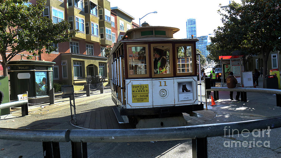 Cable Car Turnaround Photograph by Steven Spak