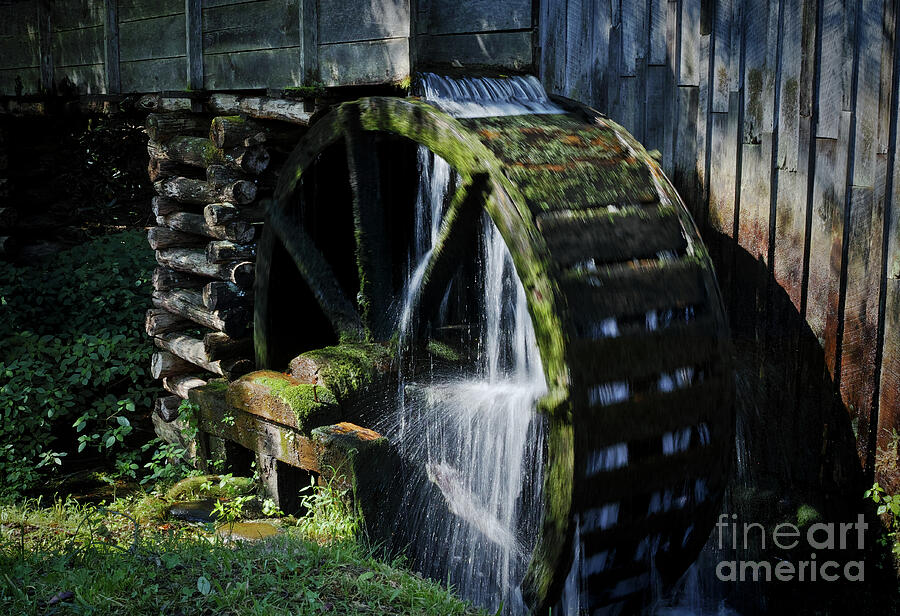 Cable Mill Water Wheel Photograph by Douglas Stucky