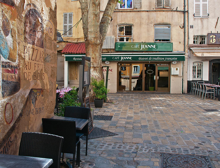 Cafe Jeanne - Aix-en-Provence, France Photograph by Denise Strahm