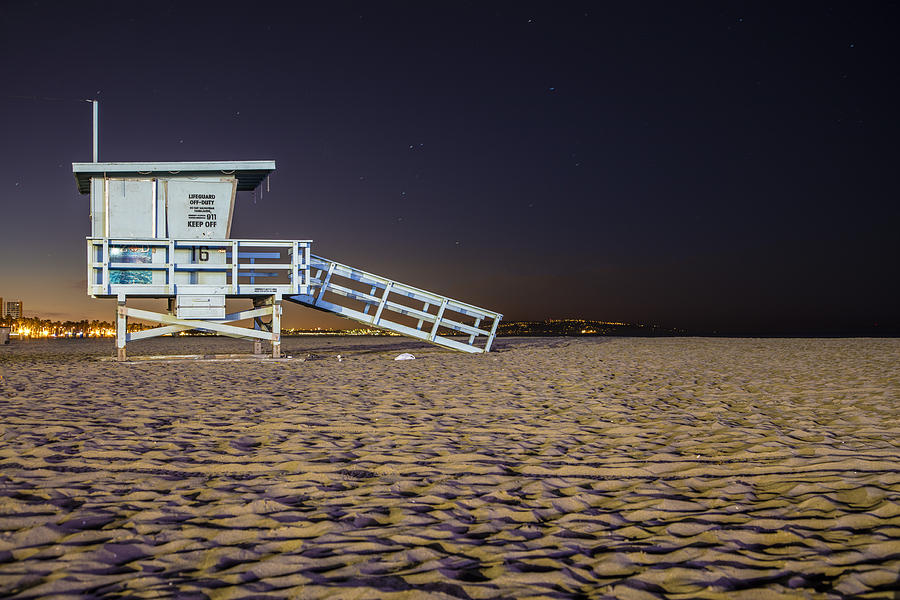 California Lifeguard Stand Photograph by John McGraw