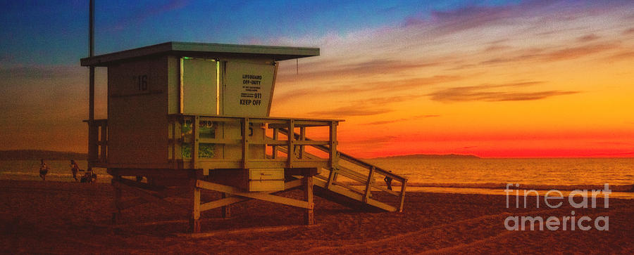 California Santa Monica Beach Lifeguard Tower At Sunset Photograph