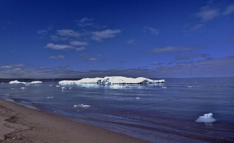 Calving Spring Ice Lake Superior Duluth Minnesota Photograph By Rory Cubel