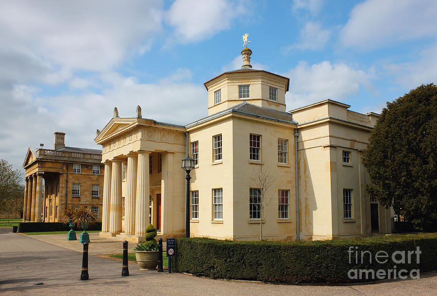 Cambridge Photograph - Cambridge Downing College by Kiril Stanchev