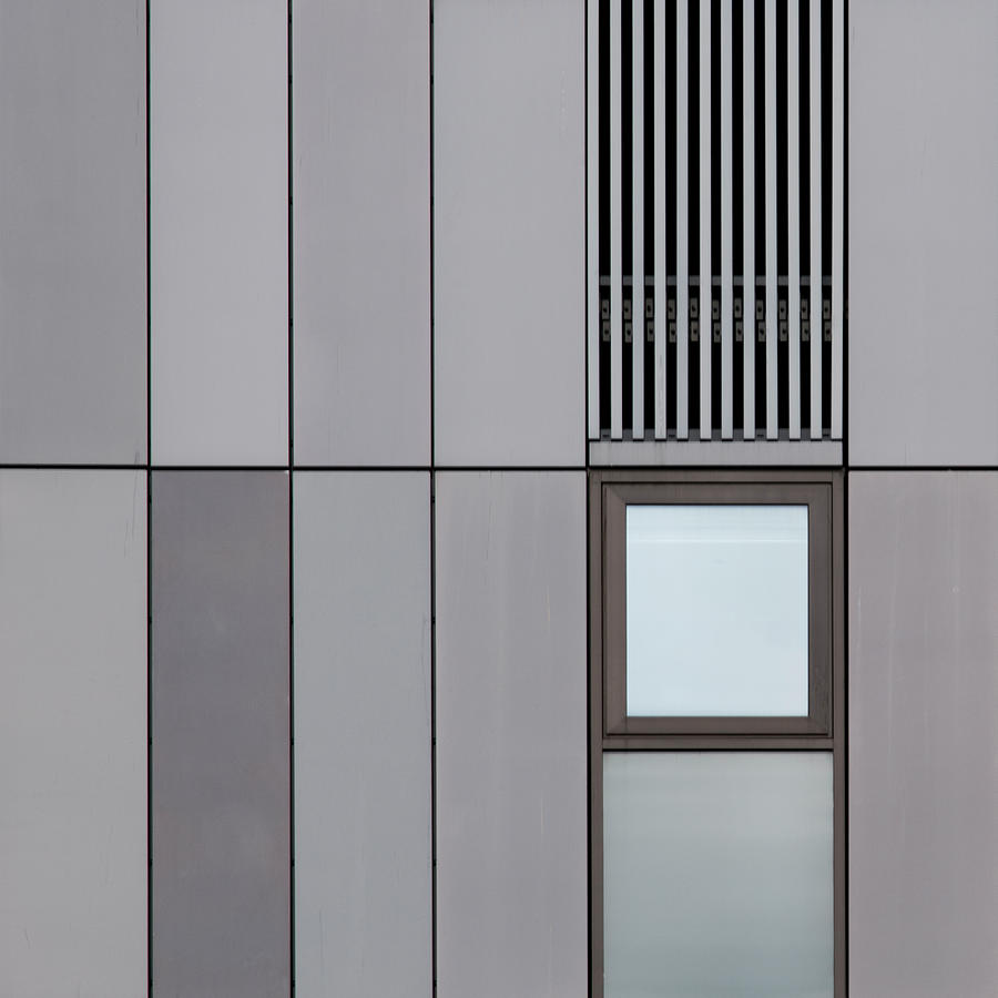 Square - Cambridge Window Photograph by Stuart Allen