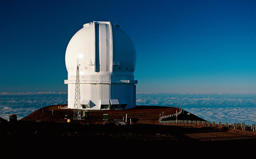 Canada France Hawaii Telescope 2 Photograph by Gary Cloud