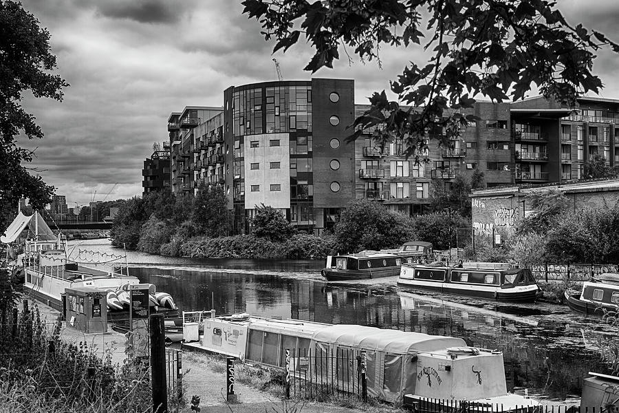 Canal Boats River Lea Photograph by David French