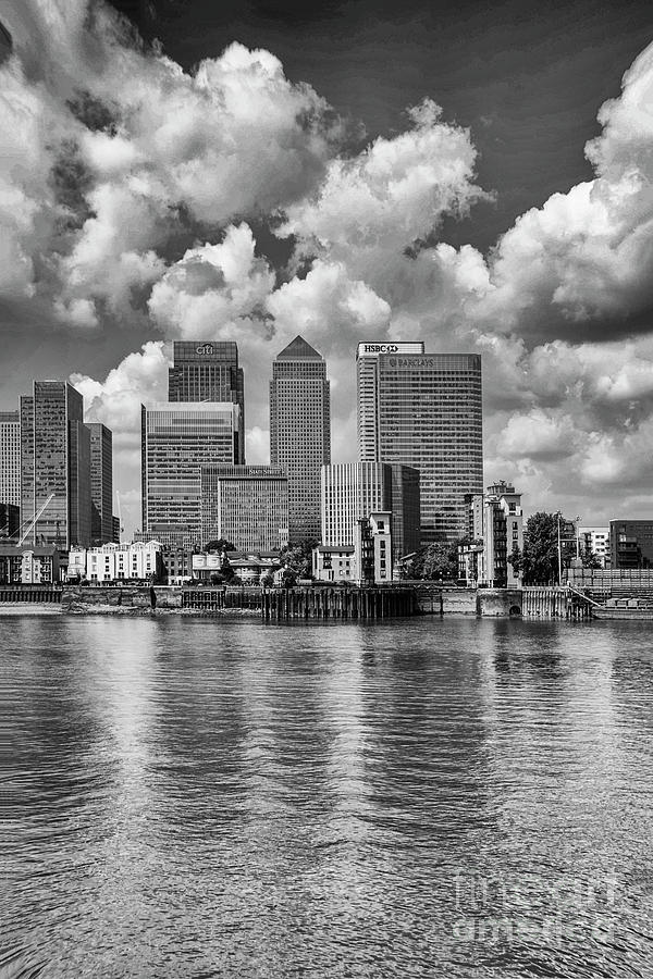 Canary Wharf Photograph by Roger Lighterness
