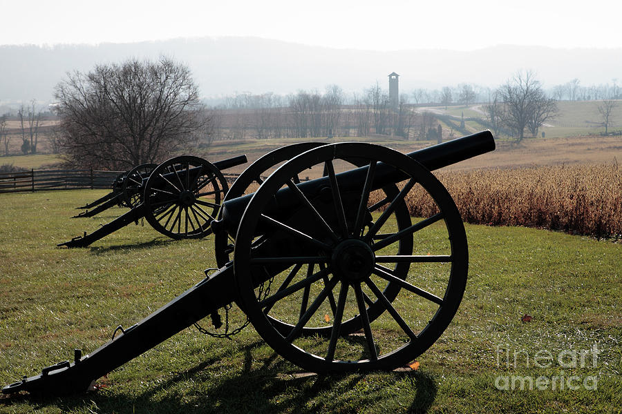 Cannon at Antietam Photograph by William Kuta