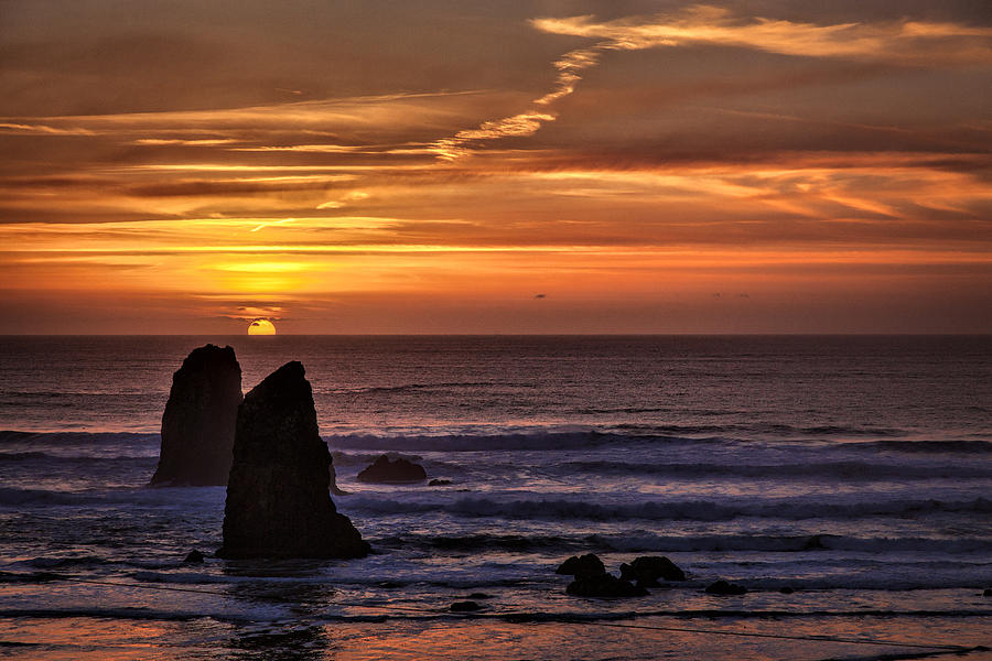 Cannon Beach Sunset Photograph by Diana Powell