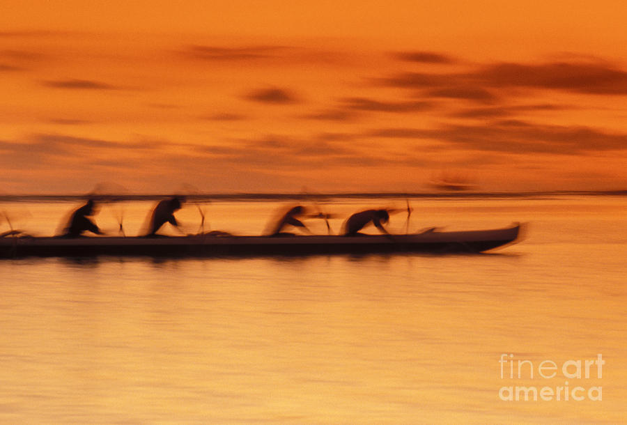 Canoe Paddlers At Sunset Photograph by Joe Carini - Printscapes