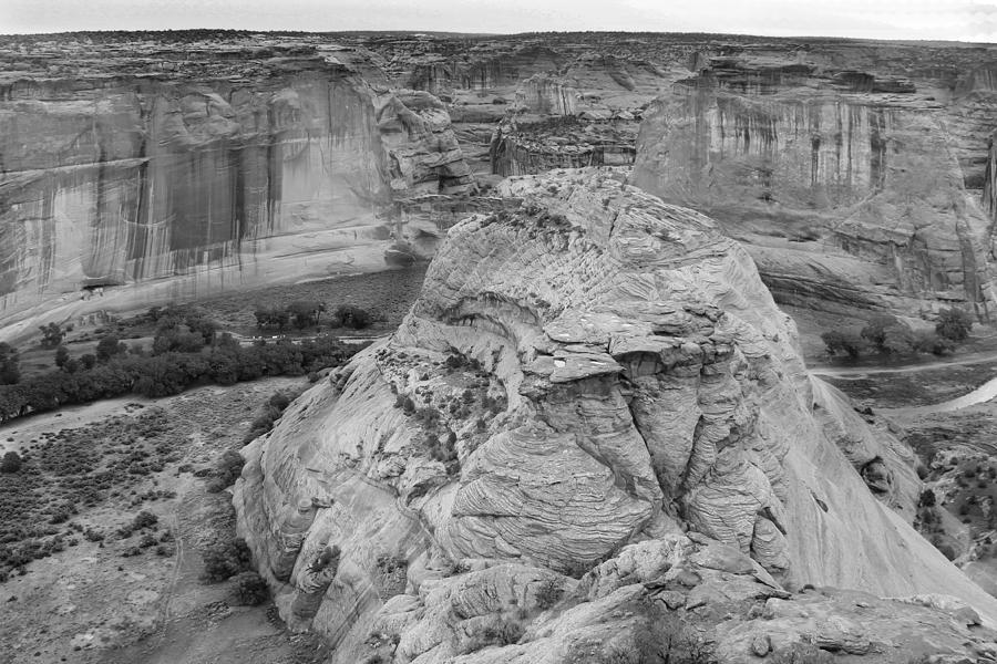 Black And White Photograph - Canyon de Chelly BW by Chris Pickett