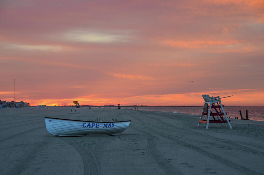 Cape May - Red Skies Photograph by Bill Cannon