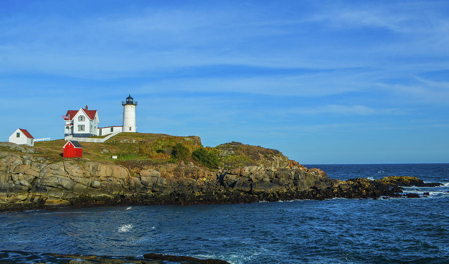 Cape Neddick Lighthouse Photograph by Dawn Flannery - Fine Art America