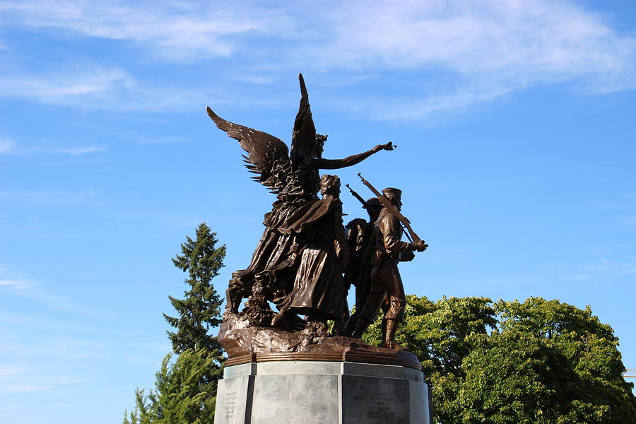 Statue Photograph - Capital Hill, Olympia Washington Statue by Zachary Lowery