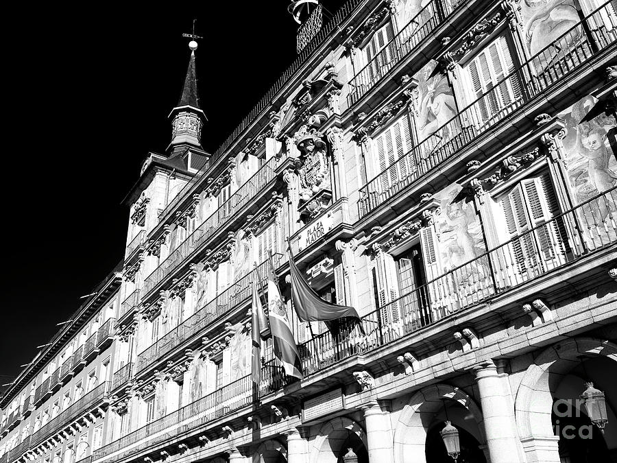 Casa de la Panaderia Madrid Photograph by John Rizzuto