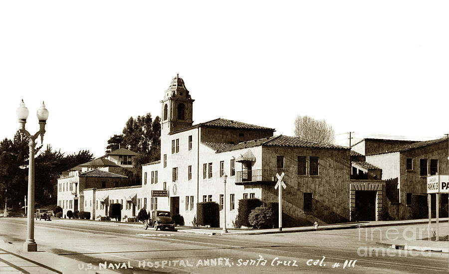 Casa Photograph - Casa Del Rey Apartments Santa Cruz Circa 1943 by Monterey County Historical Society