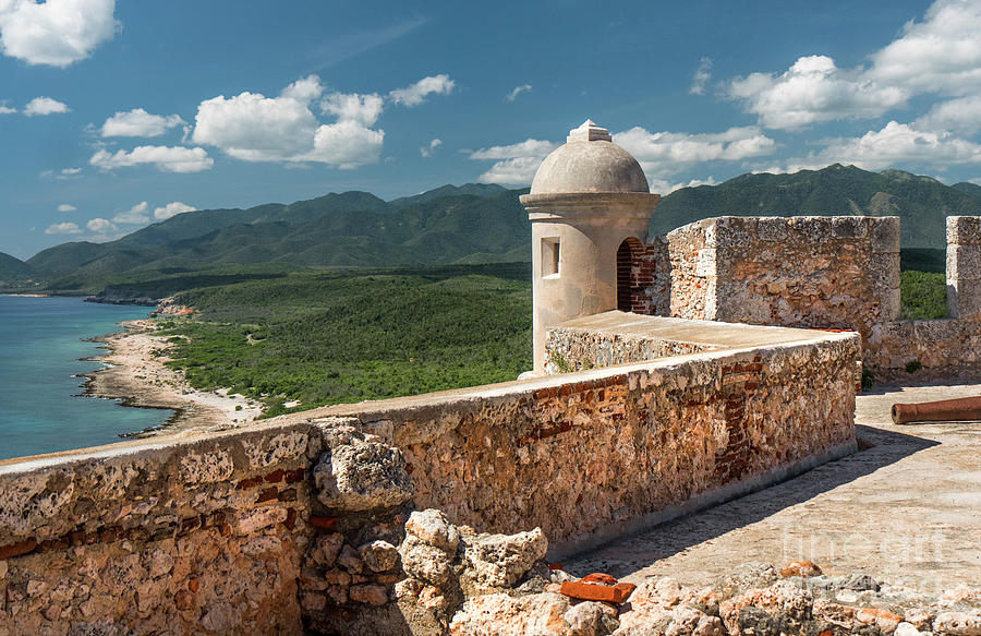 Castillo de San Pedro de la Roca - Wikipedia