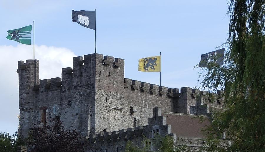 Flag Photograph - Castle Of The Counts Gent Belgium by Marilyn Dunlap