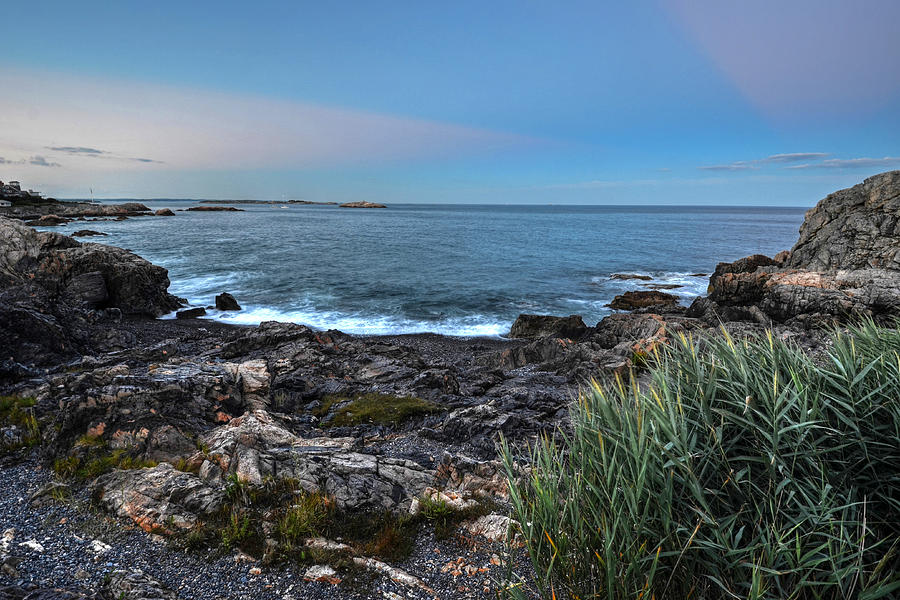 Castle Rock Beach Sunset Sunrays Marblehead Ma Photograph by Toby McGuire