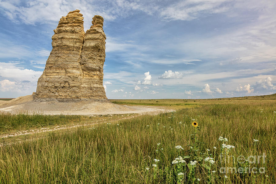 Castle Rock in Kansas prairie Photograph by Marek Uliasz