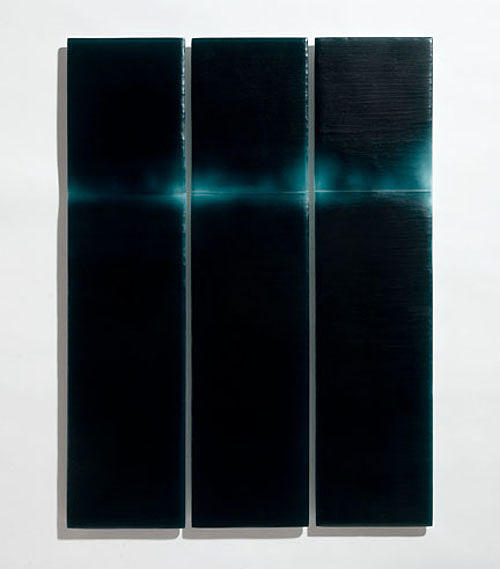 Glass Glass Art - Catching Light by Lisa Cahill Glass Glass Art - Catching Light by Lisa Cahill