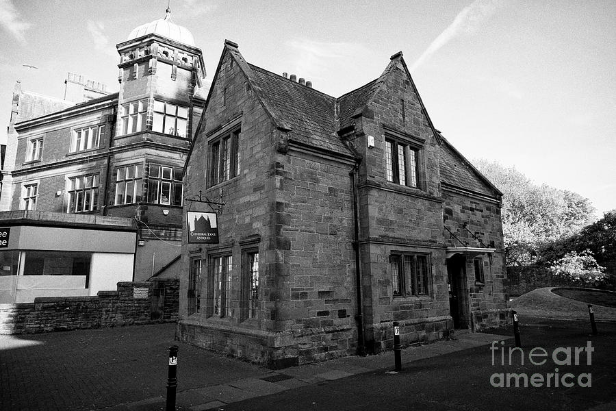 Cathedral Lodge Antiques In The Cathedral Lodge Building Carlisle